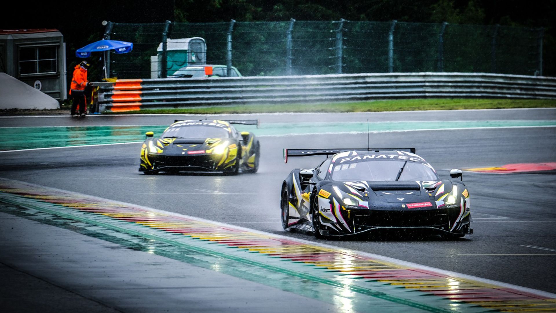 El motorsport difumina la frontera entre TV e internet