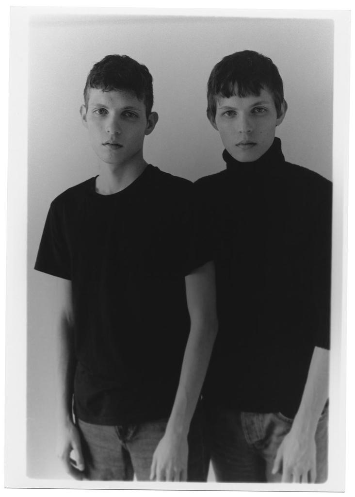 Fotografía de estudio de José Antonio y Miguel Ángel Campillejo.