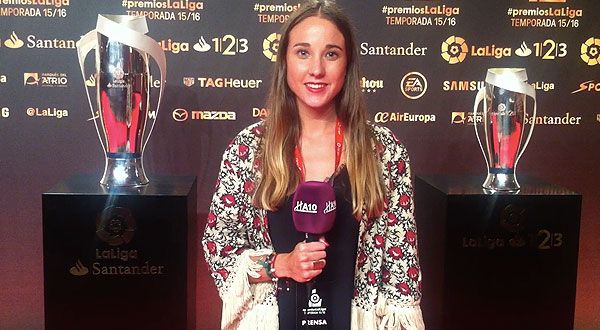 Kenia Ortega: «Ahora la forma de llegar es el móvil»